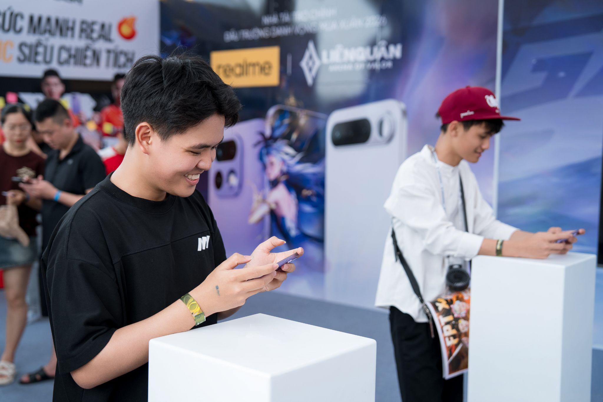 Đấu Trường Danh Vọng (ĐTDV) là giải đấu Esports Liên Quân Mobile quy mô và uy tín hàng đầu tại Việt Nam